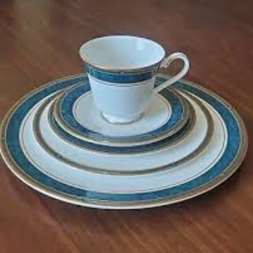 Royal Doulton Biltmore Blue – 5-Piece Place Setting (Set of 9 Available)